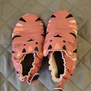 Robeez 18-24 months Tiger Shoes